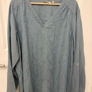 Soft Surroundings Top Womens Medium Linen Blend Embroidered Shirt Blue V Neck 3X
